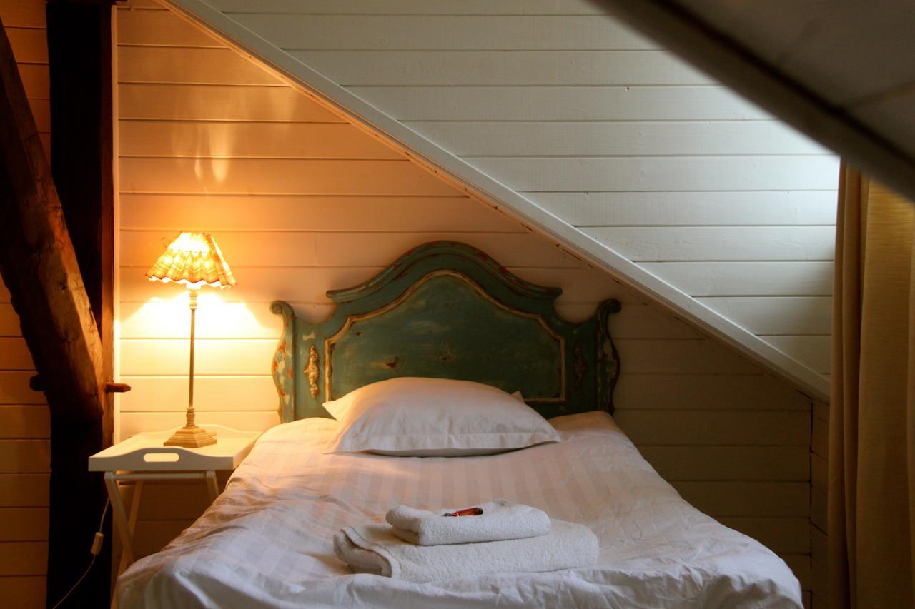 Ontika Boutique Guesthouse Phòng bức ảnh
