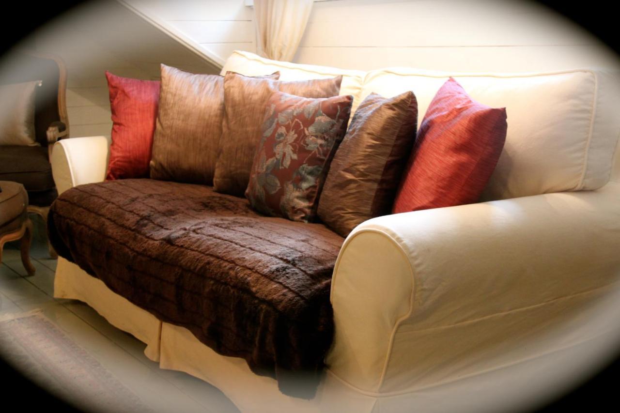Ontika Boutique Guesthouse Phòng bức ảnh